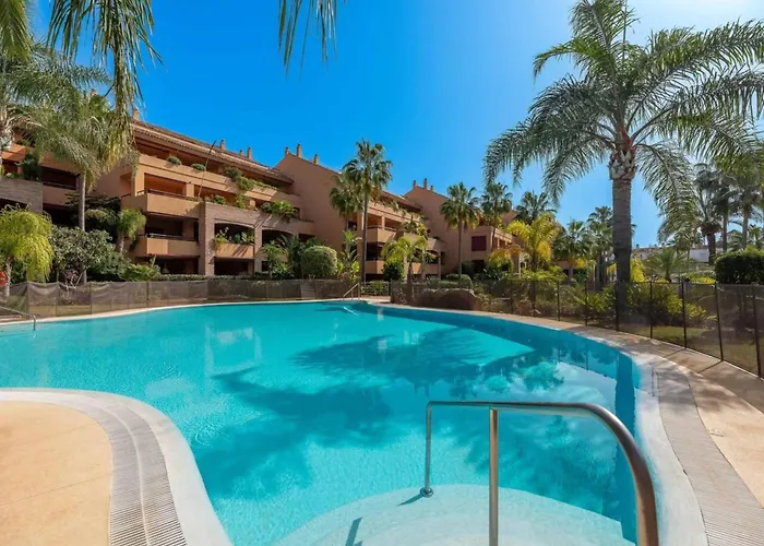Penthouse In Marbella, Beachfront شقة